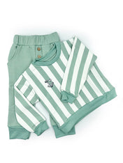 PACK JOGGER CEMENTO / POLERON RAYAS CEMENTO