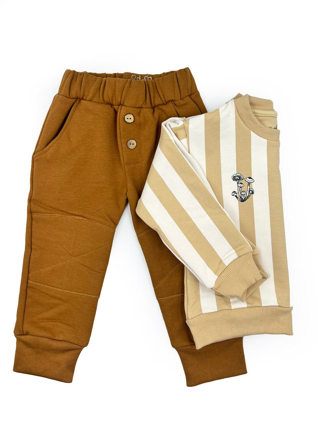 PACK JOGGER CAMEL + POLERÓN RAYAS BEIGE
