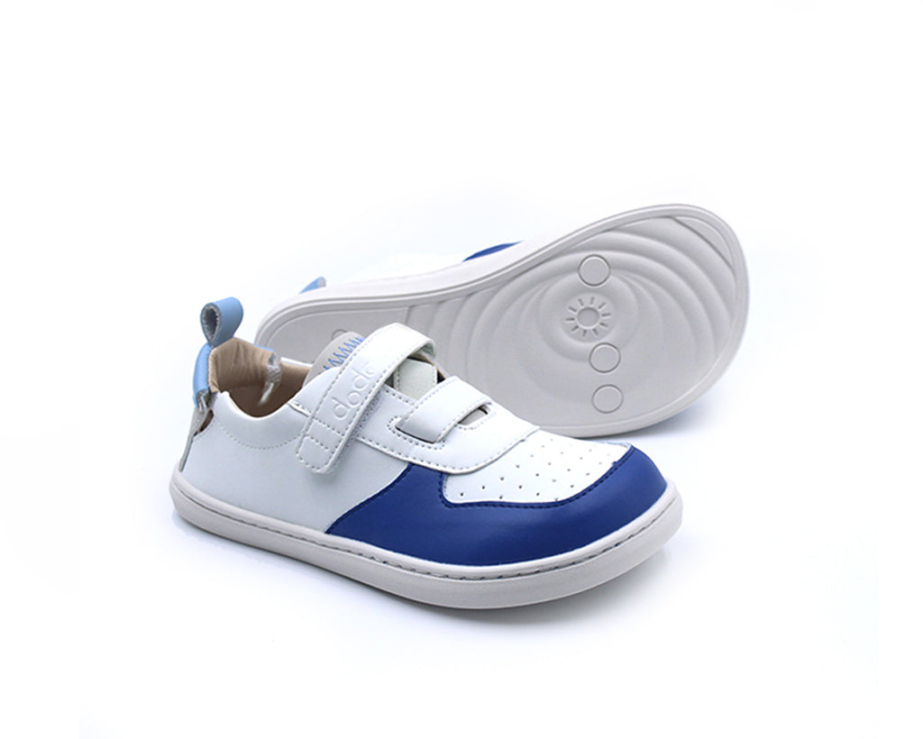 SUKI SKY (velcro extra celeste y stickers 🎁)