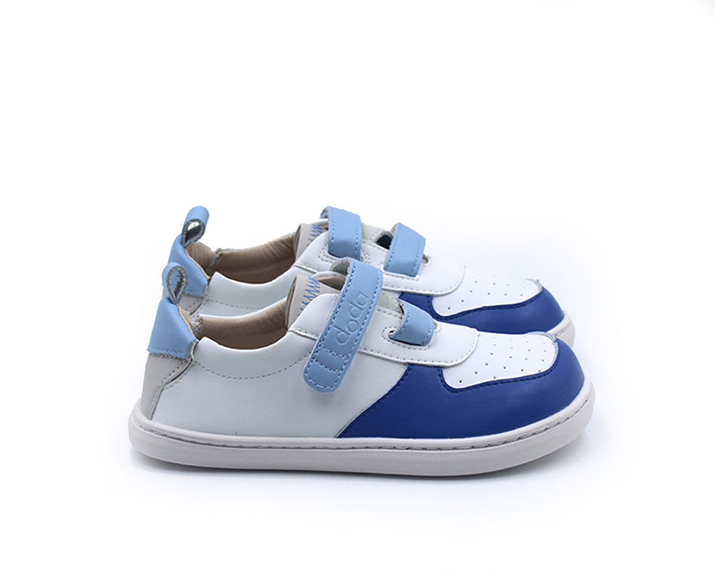 SUKI SKY (velcro extra celeste y stickers 🎁)