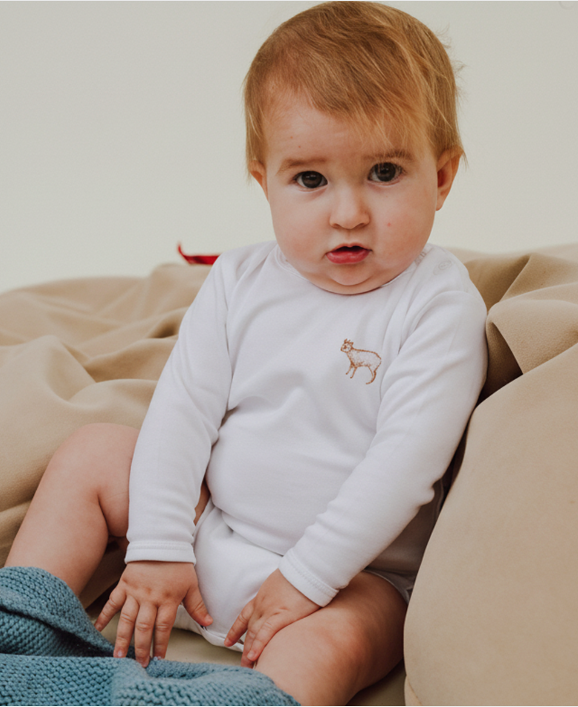 Pack pijamas flora tierra y body  pudu blanco orgánico