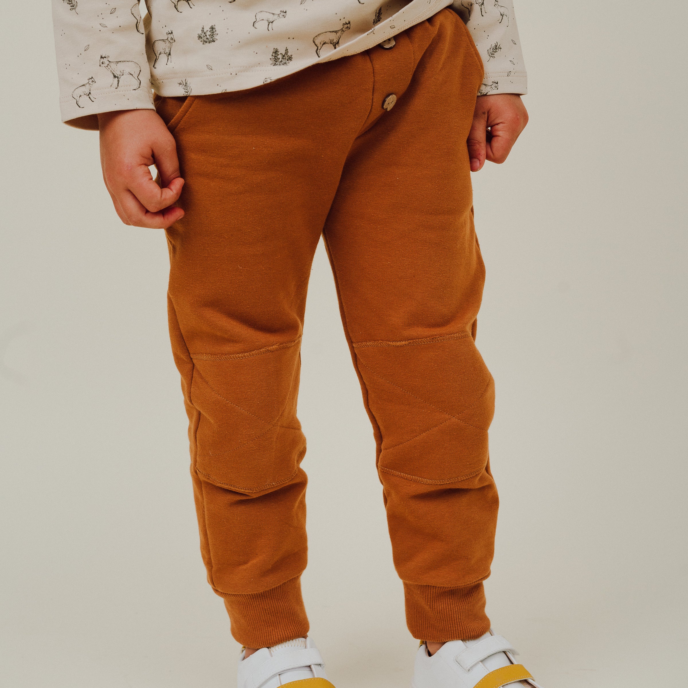 DODA_jogger_camel.jpg