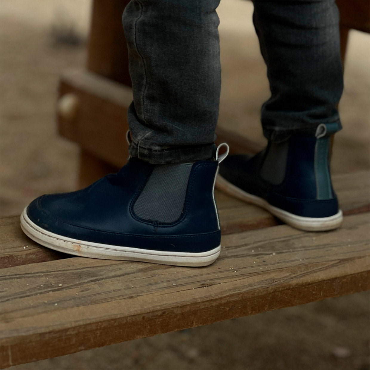 doda-dodo-azul-zapatilla-barefoot-infantil-enuso1