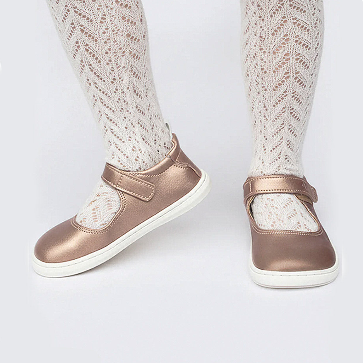 doda-meli-rosa-zapatilla-mercedita-barefoot-infantil-uso2