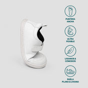 PUMO SCHOOL | ZAPATILLA BAREFOOT BLANCA KIDS ♻️  PUNTERA PLASTICA REFORZADA (velcro extra gris y stickers de 🎁)