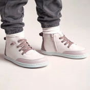 doda-rumi-malva-zapatilla-barefoot-infantil-uso2