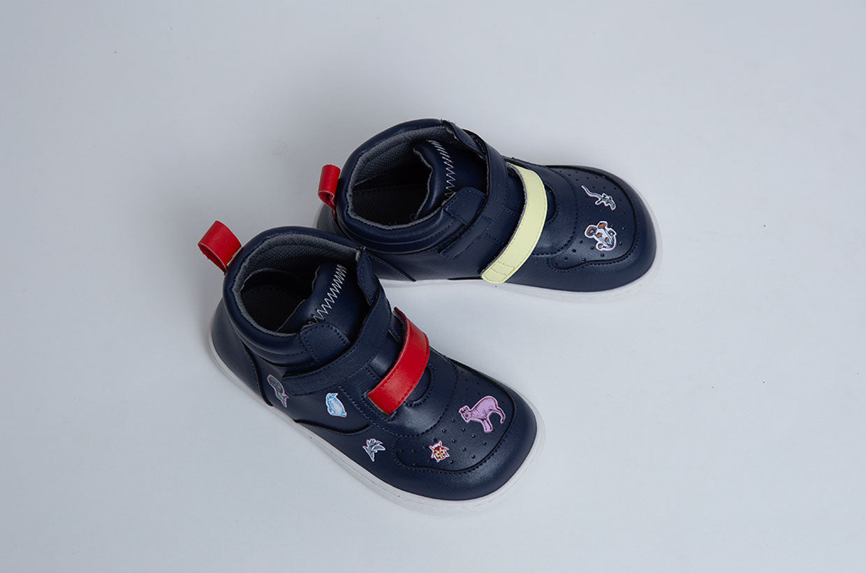 TAKU AZUL (velcros extra en rojo y amarillo + stickers de 🎁)