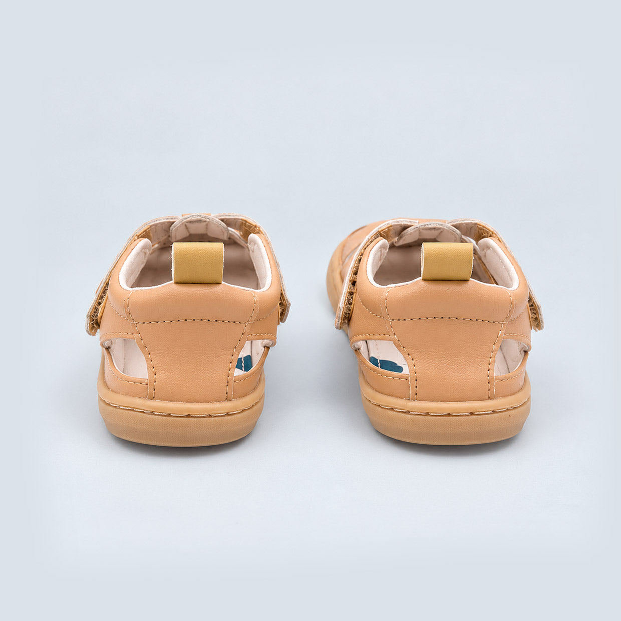 FILI CAMEL (velcro extra amarillo, plantilla y stickers 🎁)