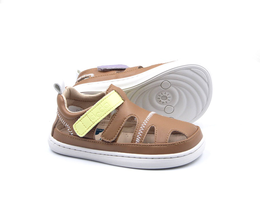 MIKA CARAMEL (velcro extra amarillo, lila y stickers de 🎁)