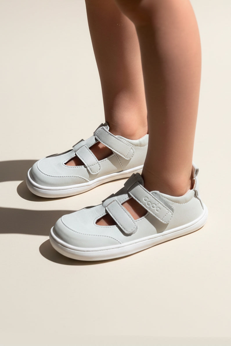 NITO GRIS (incluye velcro strap cambio a color blanco y celeste / plantillas y stickers para customizar de 🎁)