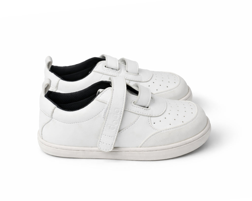 SUKI SCHOOL ♻️  PUNTERA PLÁSTICA REFORZADA (velcro extra gris y stickers de 🎁)